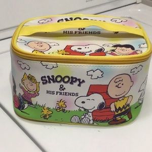 Makeup bag peanuts